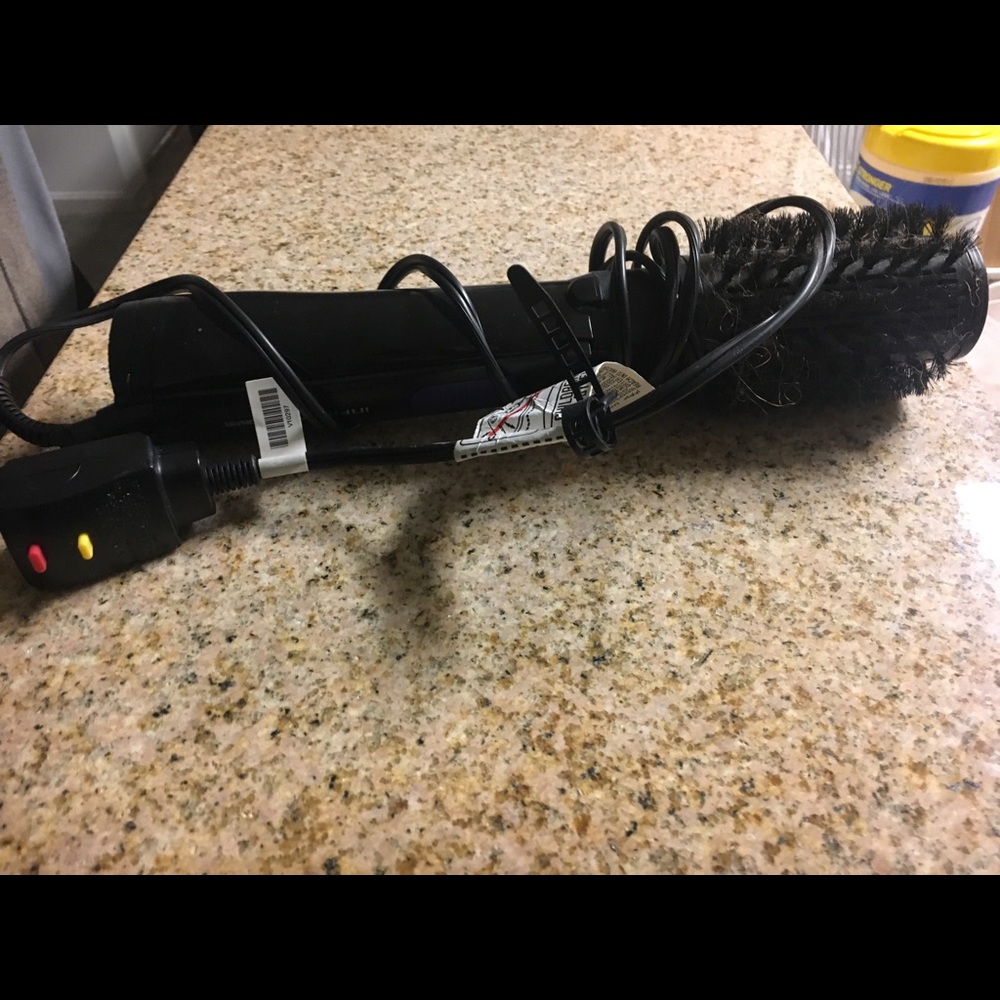 Hair brush blow dryer